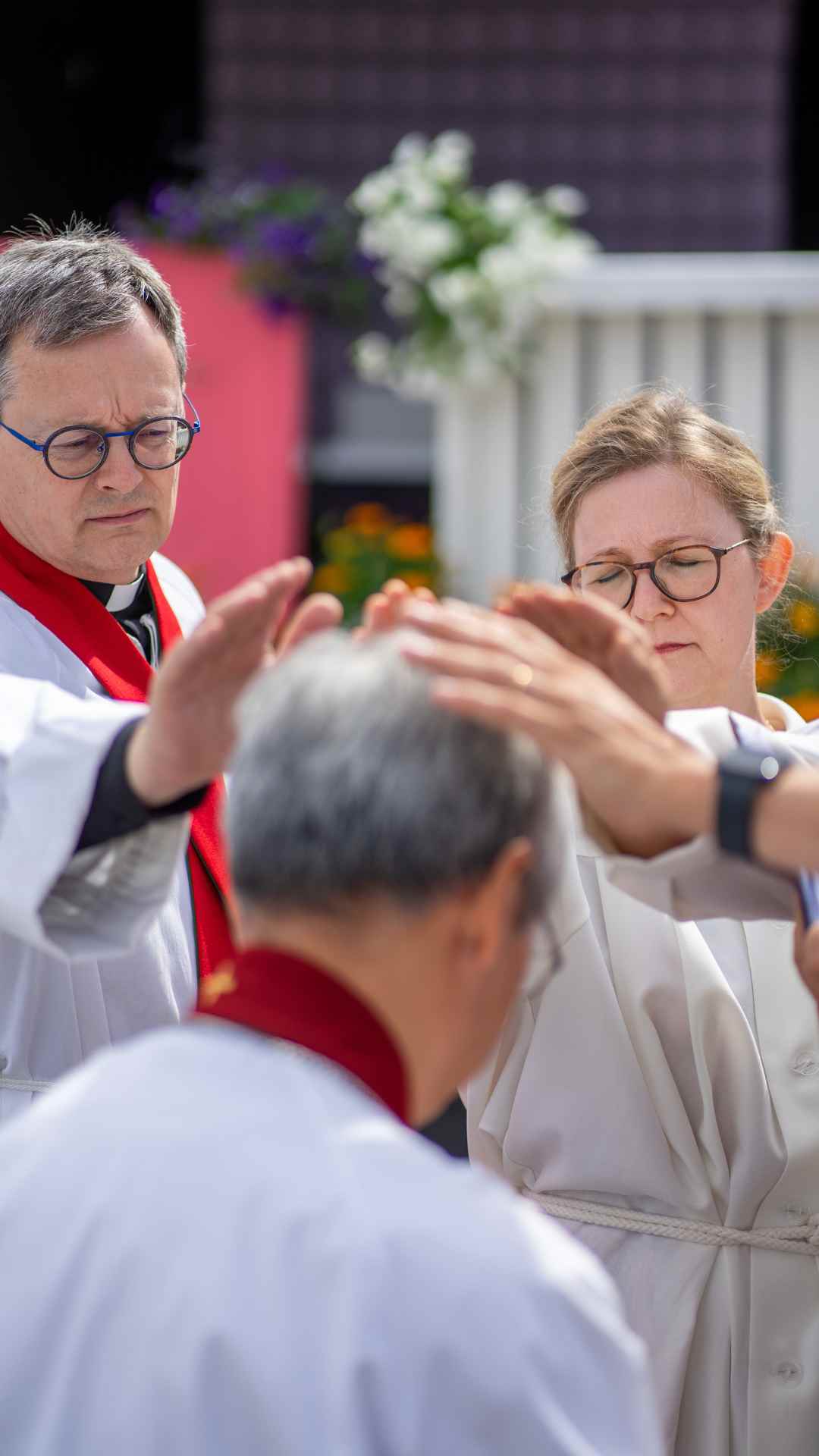 Kuvassa ovat Sleyn toiminnanjohtaja Tom Säilä ja hallituksen puheenjohtaja Sari Mäkimattila