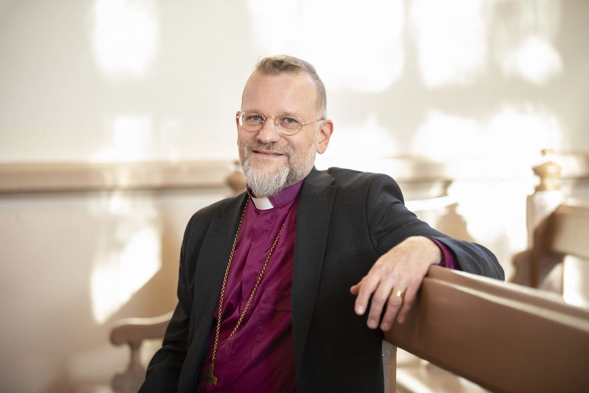 Featured image for “Piispa Jari Jolkkosen tervehdys Sleyn Viron työn 20-vuotisjuhlaan”